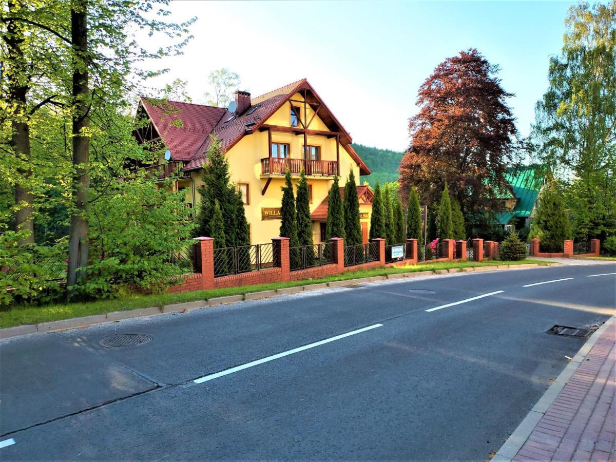 Aga - Komfortowe Pokoje Z Lazienkami - Aneks Kuchenny - Doskonala Lokalizacja Blisko Centrum - Parking W Cenie Pobytu - Zapraszamy! Karpacz Esterno foto